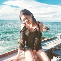 清新甜美正妹 Tian Mi 看得我笑的甜蜜蜜 被你電到都戀愛了 [