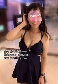 愛維162/D/26歲 D奶正妹小露性感   穿著低胸背心可以從後面...