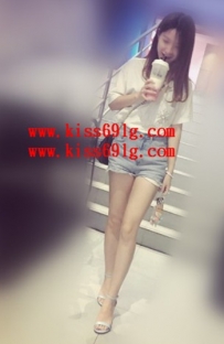 莉莉162/C/19歲 粉紅色的小小頭  真的令人愛不釋手 胸型佳 ...