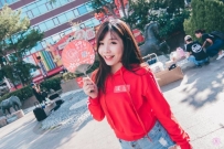 撐爆運動內衣！陽光巨乳妹超羞恥...巨到「葡萄乾的形狀...