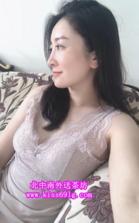 🌸露露|162/D/32歲 📍地區：臺南 風騷性感的人妻 穿著斯文 脫掉騷氣 一整套戀愛感滿點