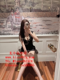 曼曼 164/D/26歲 #雙北 性感舉手投足間 散發著女王般的氣場  眼神堅定充滿自信 性感熟