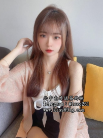 安靜160/C/19歲 學生妹無可抵擋  妖嬈身姿 身材辣辣的  小蠻...