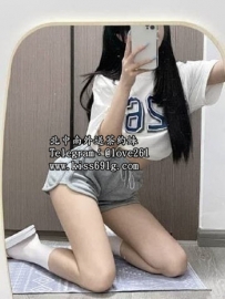 泡芙157/B/20歲 幼齒下海求愛  靦腆害羞的外貌下 小穴又緊...