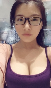 玉紅：164cm.F奶.51kg.30歲   價位：4500  #國文老師  人很好相...