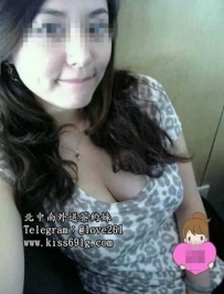 小雅162/F/32歲 美麗人妻 大奶 翹臀 細腰  小穴穴一到晚上就...
