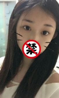 心妮 163/B/19歲 介紹：清純臉蛋床上淫蕩 呻吟聲好聽 長腿...