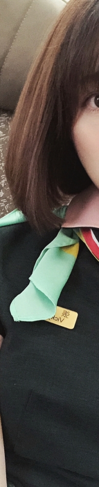 氣質短髮空姐 Vicky Chang 私下超愛運動「曲線超完美」網友...
