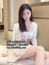 蘋果 162/D/23歲 #雙北 蘿莉臉蛋 粉嫩鮑魚  大眼睛 新妹兼職  待解鎖服務  無套吹 洗